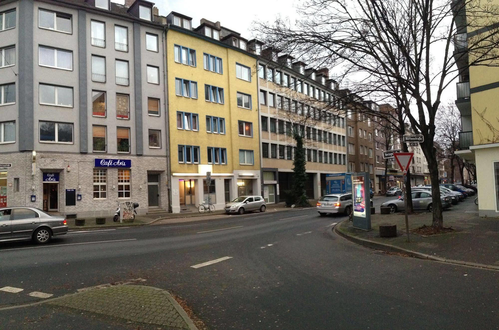 City Lounge Hotel Düsseldorf Exterior foto